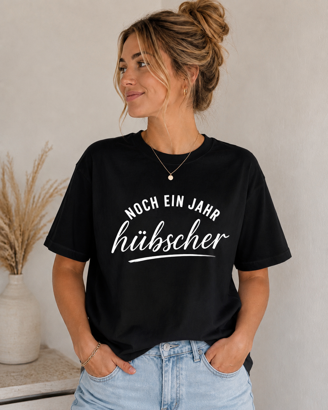 noch ein jahr hübscher black tshirt Birthday Collection – Noch ein Jahr hübscher – Bild 1